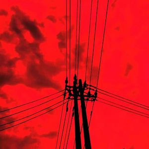 高跟鞋跟扎进尿眼扎流血视频
