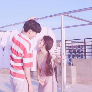 高跟鞋跟扎进尿眼扎流血视频
